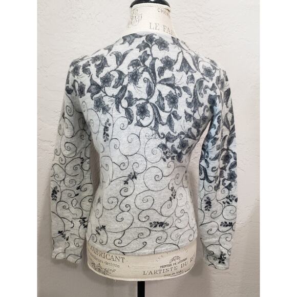 Sarah Spencer Gray Floral Print Lambswool & Angora Rabbit Hair Blend Sweater - Picture 2 of 6